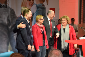 Die unterfränkische Bundestagskandidaten (v.l.n.r): Markus Hümpfer, MdB Sabine Dittmar, MdB Bernd Rützel, Eva-Maria Linsenbreder (Foto: Simon Hupfer)