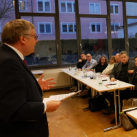 Volkmar Halbleib begrüßt die Betriebs- und Personalräte
